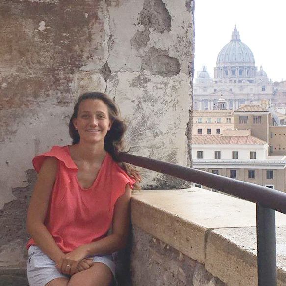 Madeleine Verdier représente la jeunesse en France auprès du Pape François