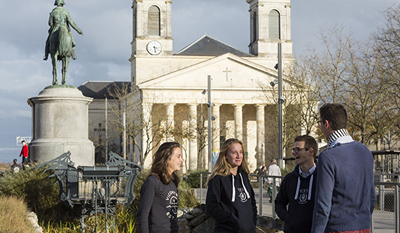 L'ICES, situé dans l'hyper-centre de la Roche sur Yon, permet aux étudiants de découvrir facilement la ville