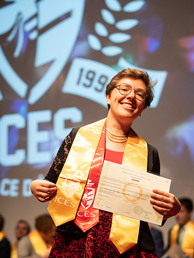 Former intégralement les étudiants de l'ICES : humainement, intellectuellement et spirituellement