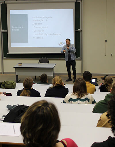 Inouïe Cours LSF à l'ICES