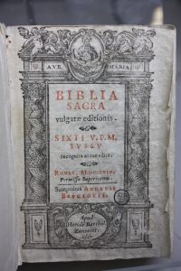 Bible sixto-clémentine