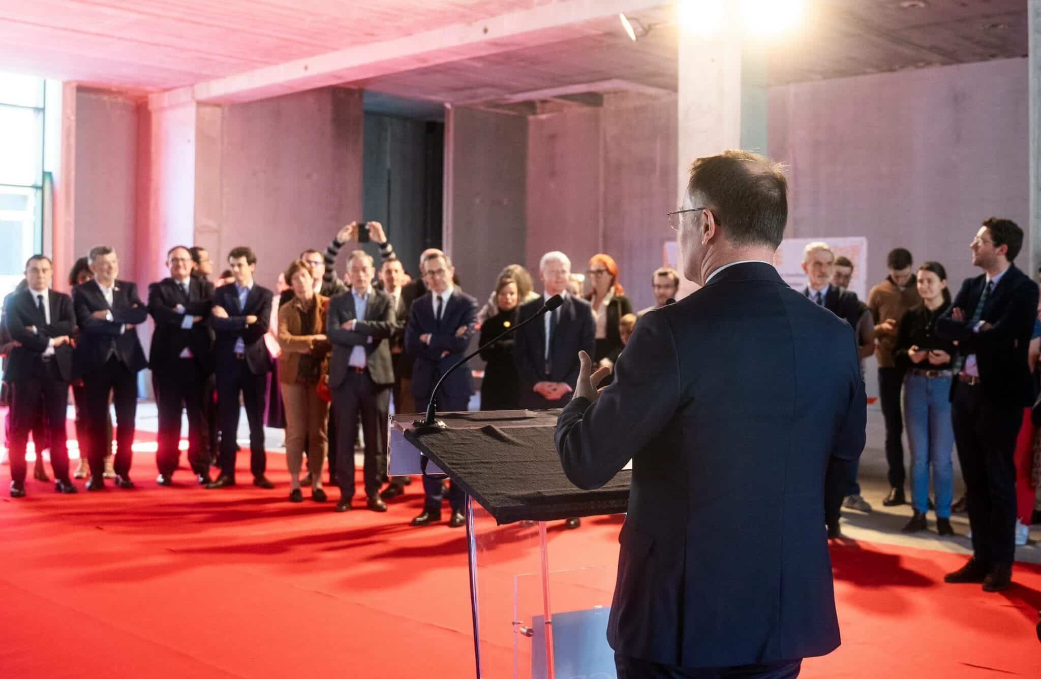 Première pierre du bâtiment St Jean Paul II de l'ICES